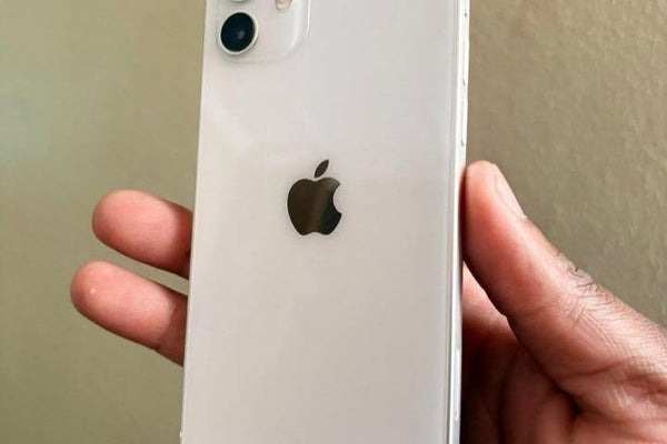 What to Expect When Buying a Pre-Owned iPhone With Warranty in South Africa