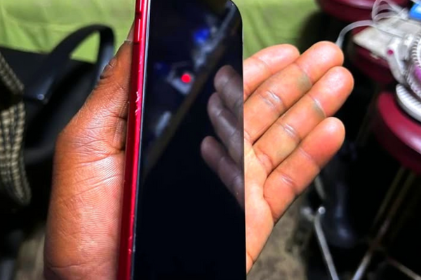 Common Mistakes People Make When Buying Second-Hand iPhones — And How to Avoid Them