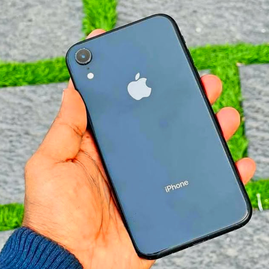Is Apple Pre-Owned Worth It? Apple vs Independent Sellers in South Africa